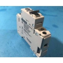1492-CB1-G030 SERIES C CIRCUIT BREAKER Allen Bradley